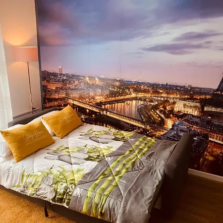 Апартаменты Luxurious Private Parking 25 Mn To Paris